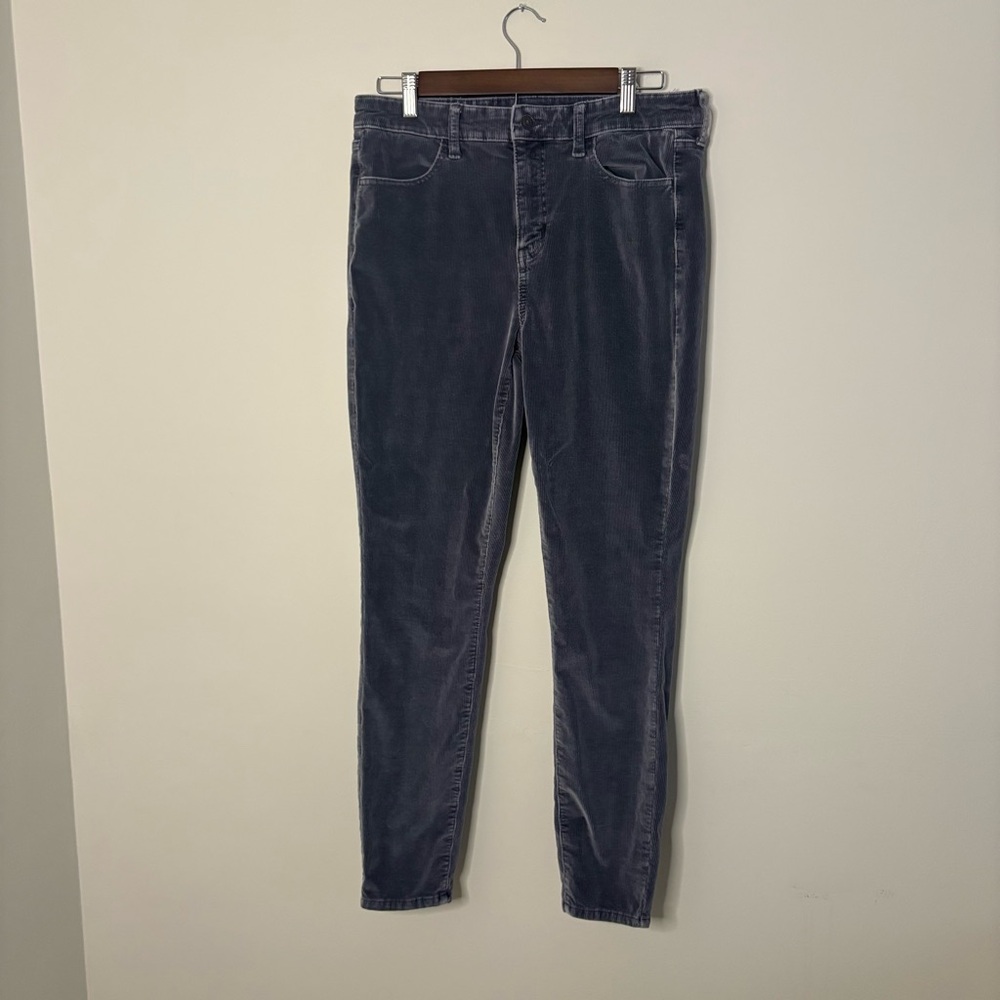 American Eagle Women’s Grey Corduroy Pants Sz 10 30” X 28” Fall Grunge Band